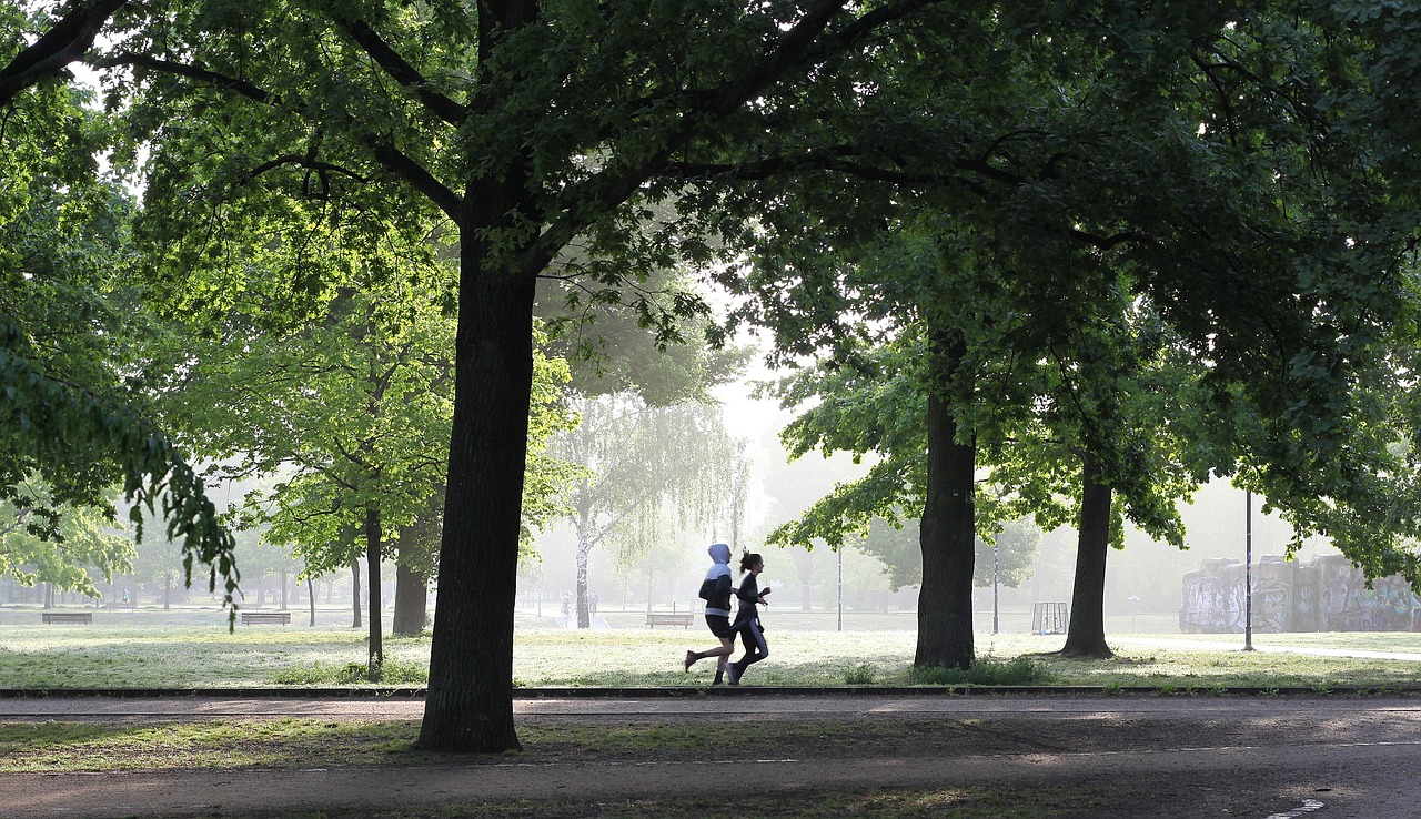 How long should you jog to lose weight? What are its benefits?