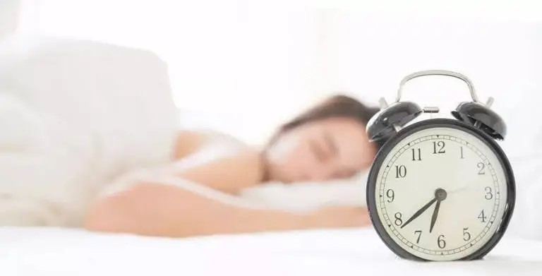 The Beauty Sleep Method: Scientific Sleep Planning for Fat Burning!